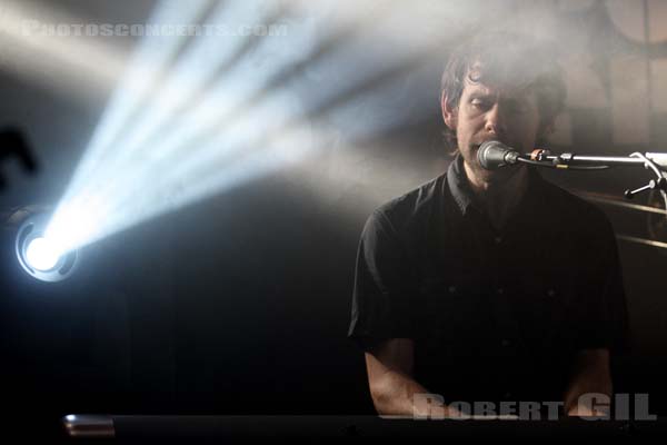 THE NATIONAL - 2013-06-24 - PARIS - Point Ephemere - Aaron Brooking Dessner